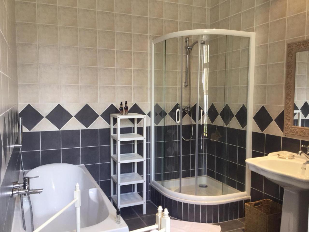 Chateau Des Essards Avec Piscine Et Jacuzzi Langeais Room photo